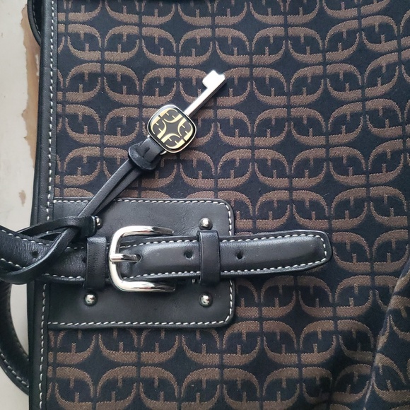 Fossil Large Tote Classic - Picture 1 of 6